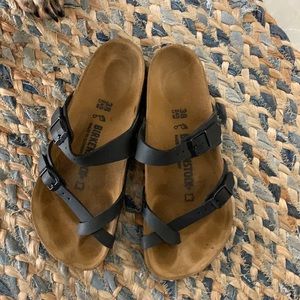 Black Mayari Birkenstock